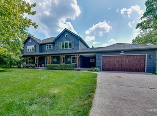 245 Forest Ave, Roselle, IL 60172