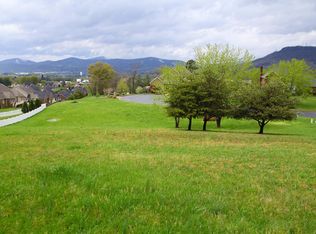 13 Stoneybrook Rd, Roanoke, VA 24019