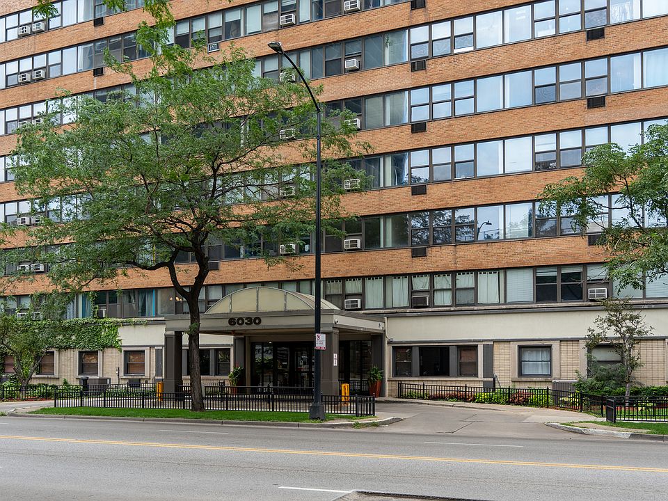 1st image of 6030 N Sheridan Rd APT 308