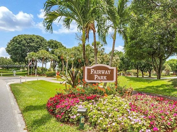 2nd image of 5674 Fairway Park Dr APT 104