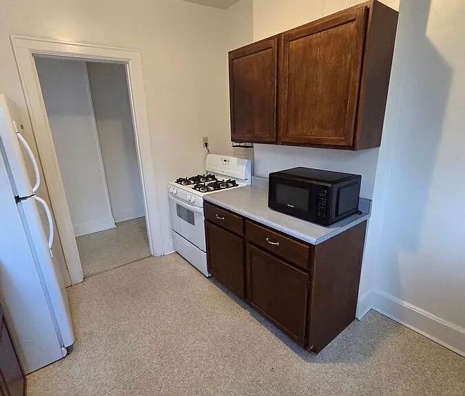 1902 N Talbott St #2 — Photo 13