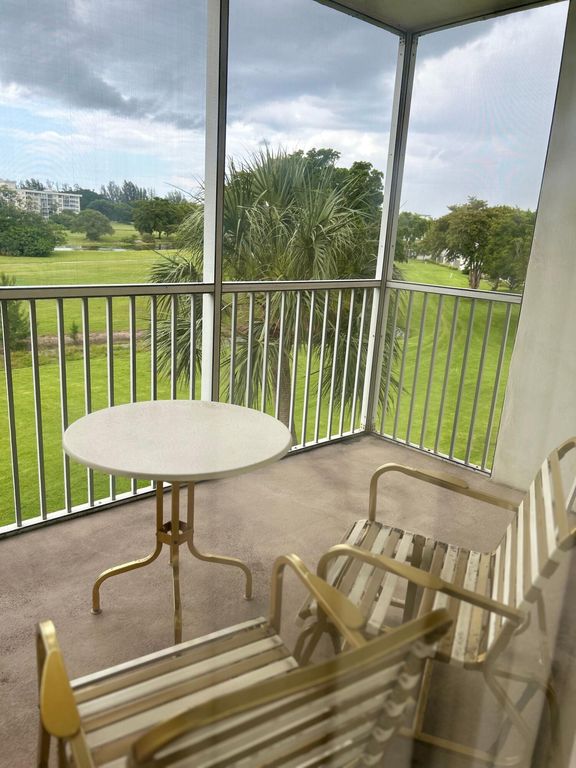2851 S Palm Aire Drive #405, photo 7