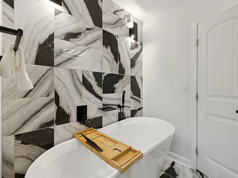 1013 Brink Pl — Photo 11