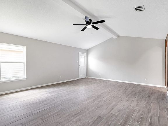 4th image of 6011 Pleasant Lake