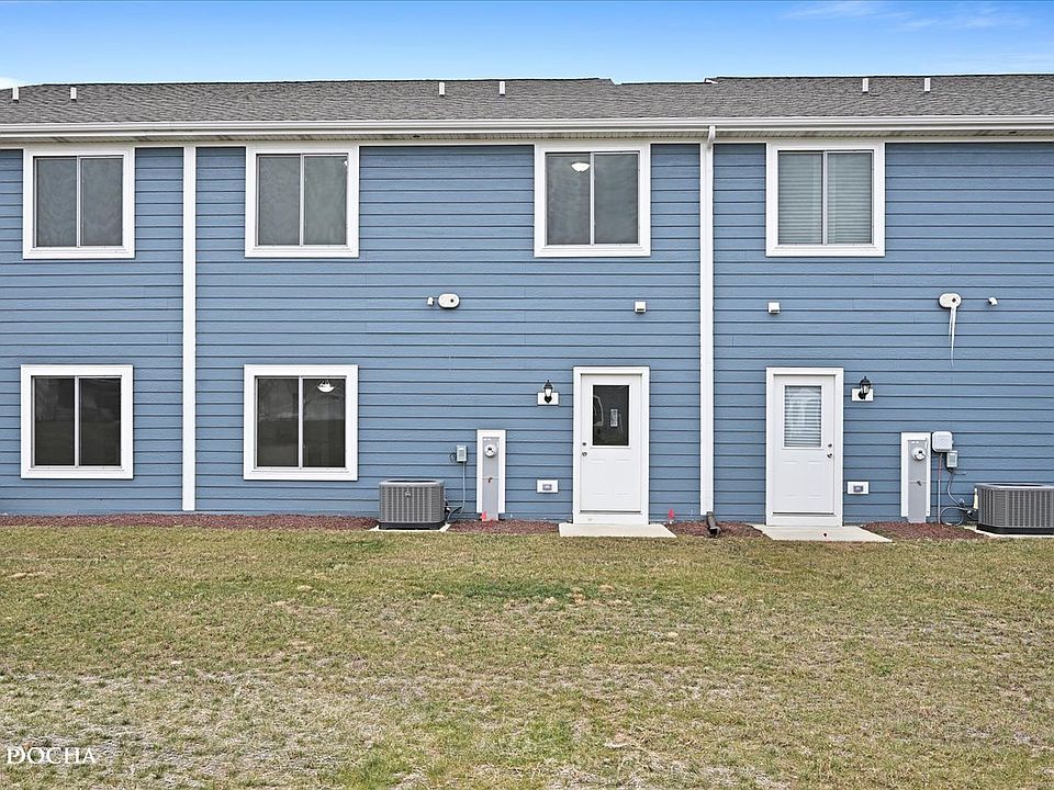 2nd image of 1122 Gillespie Ln