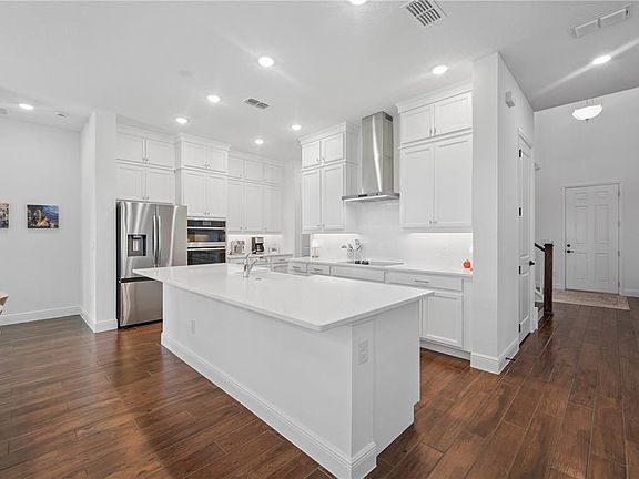 3rd image of 17588 Lake Star Rd