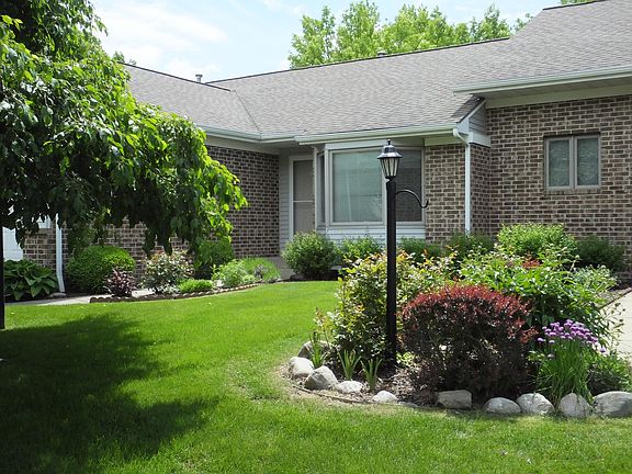 3rd image of 2645 Falcon Pointe Dr NW