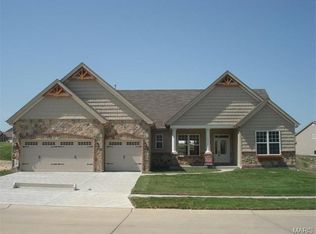 3045 Strawberry Ridge Dr, Arnold, MO 63010