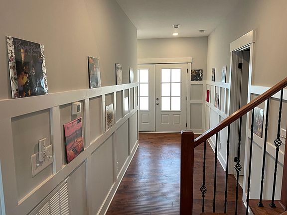 Down stairs hall