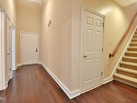 3rd image of 6954 Pemmbrooke Shire Ln