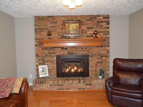 3rd image of 5711 N Quail Ln