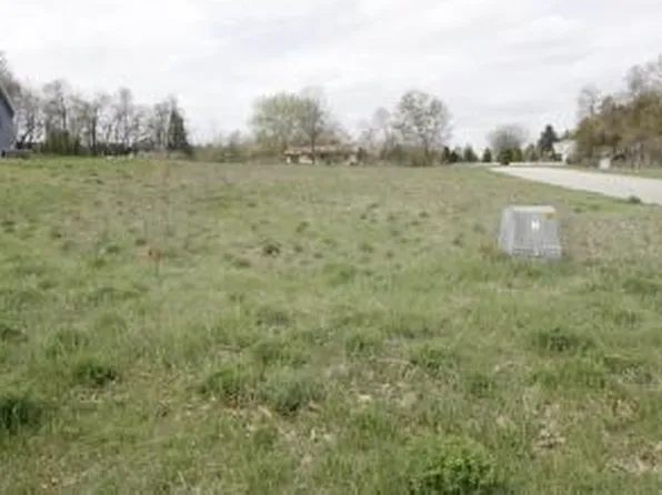 5468 Coronet St, Kalamazoo, MI 49009