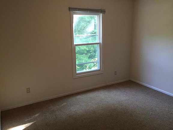 5th image of 6448 Bella Vista Dr NE