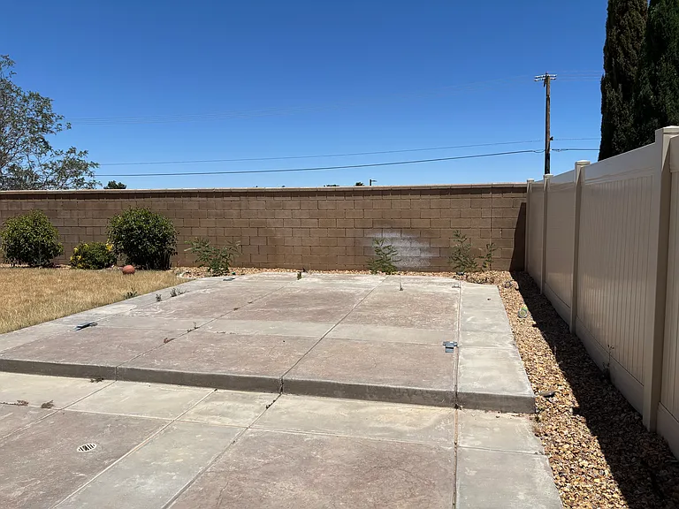 8623 Bridgeport Ave — Photo 30