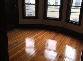 29 Park St #2, Salem, MA 01970