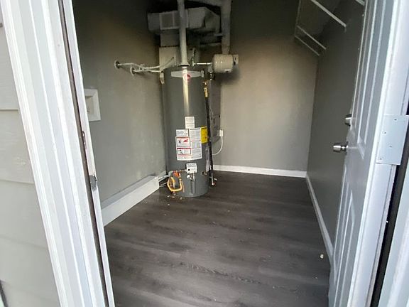 5th image of 309 Green St