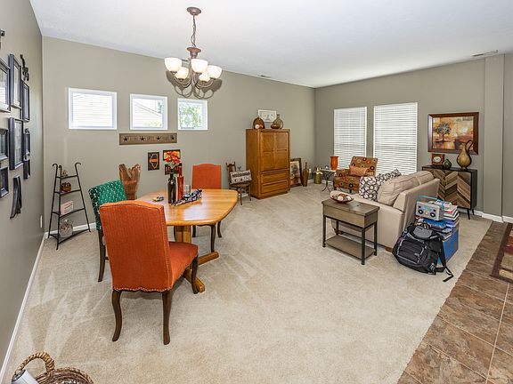 5th image of 2432 McGregor Dr