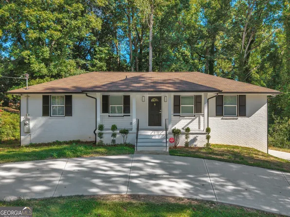 984 Morrow Rd, Morrow, GA 30260