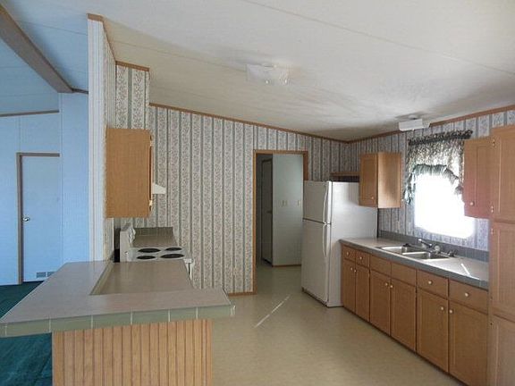 3rd image of 430 Grandview Dr