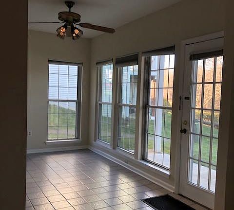 4th image of 2996 Yarling Ct #2996