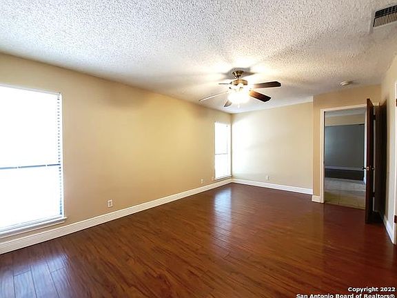 4th image of 6319 Welles Brook Dr