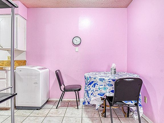 4th image of 401 12th Ave SE APT 279