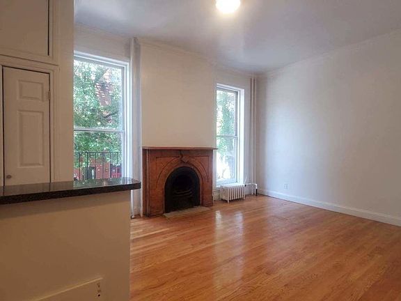 3rd image of 286 W 11th St APT 2F