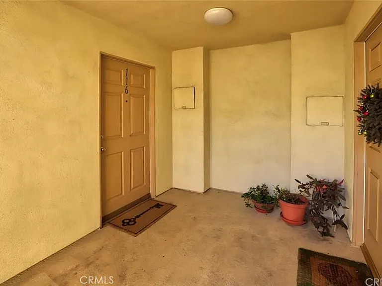18640 Collins St #116 — Photo 21