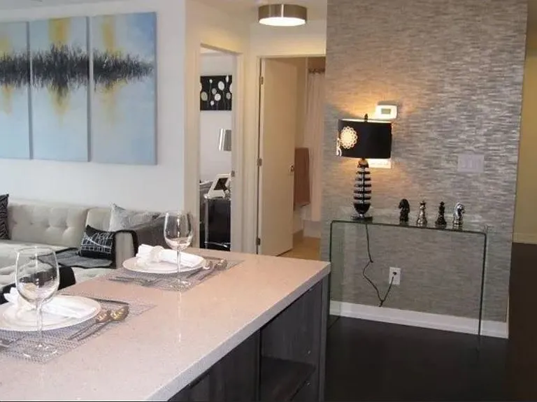 21 Widmer St #3909 — Photo 6