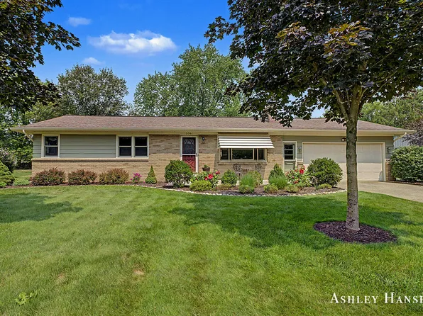 3361 Ancliff St NE, Rockford, MI 49341