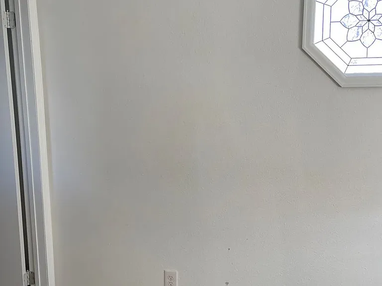 1118 Macon Ave — Photo 17