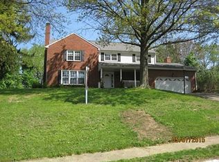 2221 Ben Franklin Dr, Pittsburgh, PA 15237