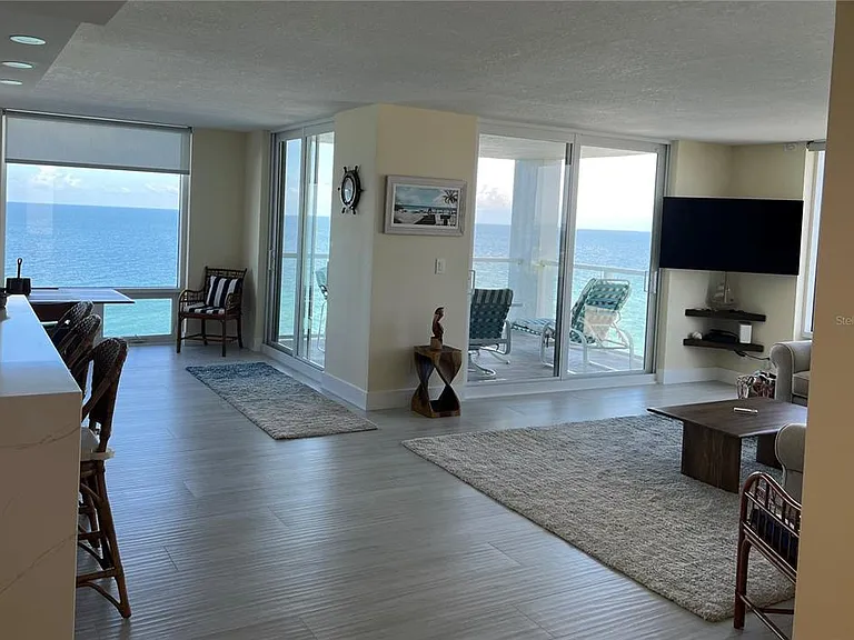 2425 Gulf Of Mexico Dr #11F — Photo 10