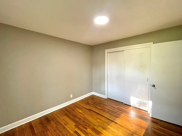 106 Peggy Ln — Photo 7