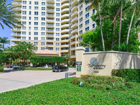 19501 W Country Club Dr, Aventura, FL