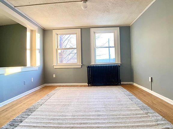 3rd image of 1082 Payne Ave APT 2