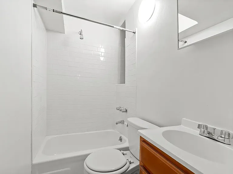 268 W 12th St #1RB — Photo 6