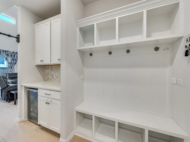 2094 Creekbluff Cir — Photo 11