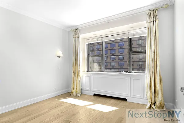 Rented by NextStopNY | media 17