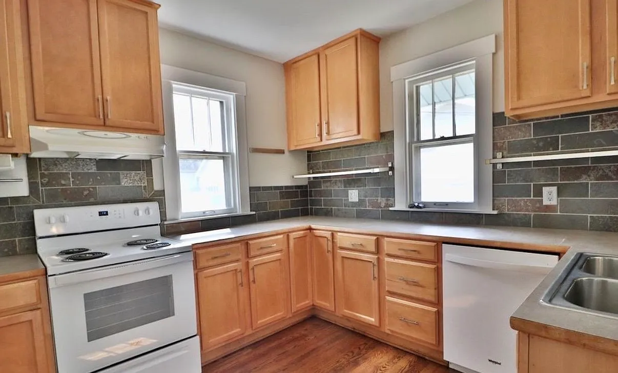 3 bed, 1494 sqft, $2,495 — Photo 4