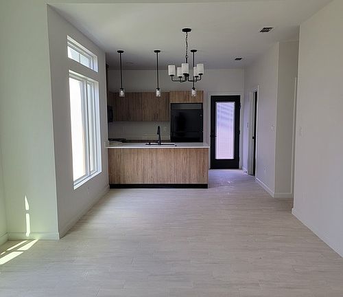 3rd image of 3529 Hidalgo St #A1