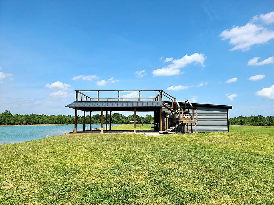 1st image of 6720 Crystal Lakes Dr