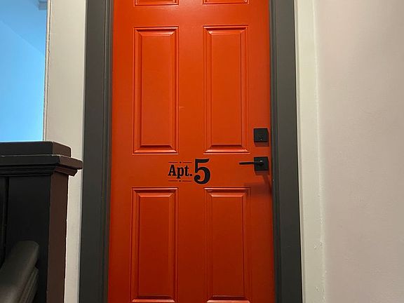 4th image of 132 Main St APT 5