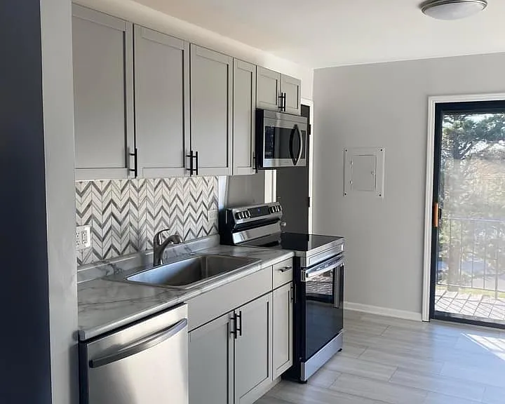 204 Dunteman Dr #302 — Photo 1