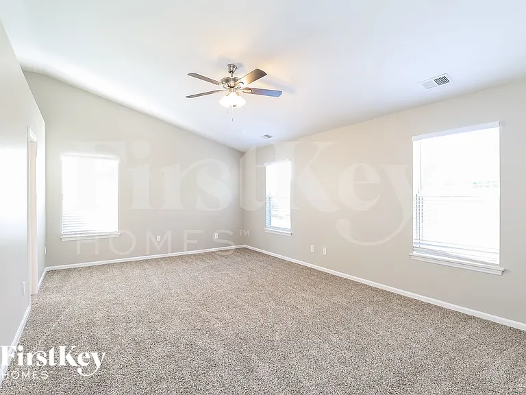 13505 Walkers Creek Dr — Photo 11
