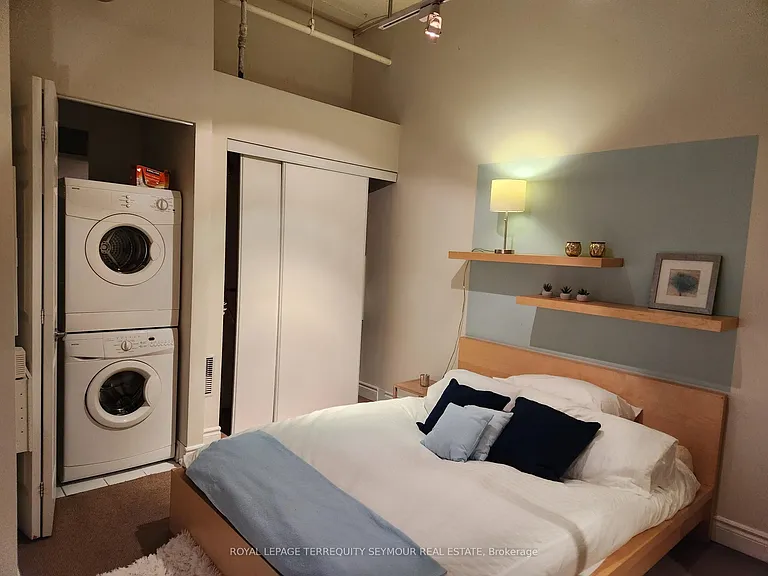 103 McCaul St #47 — Photo 15