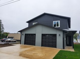 9460 5th St, Bay City, OR 97107