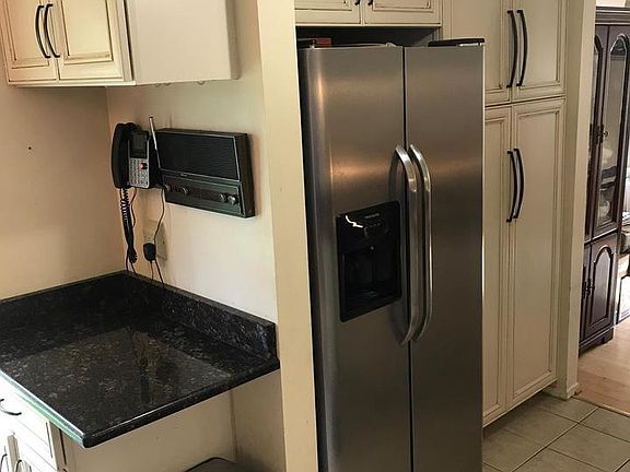 4th image of 9714 Shadow Oak Dr