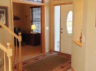 9381 Glacier Rd, Saint Bonifacius, MN 55375