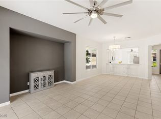 29 Gladewater Dr, Henderson, NV 89052